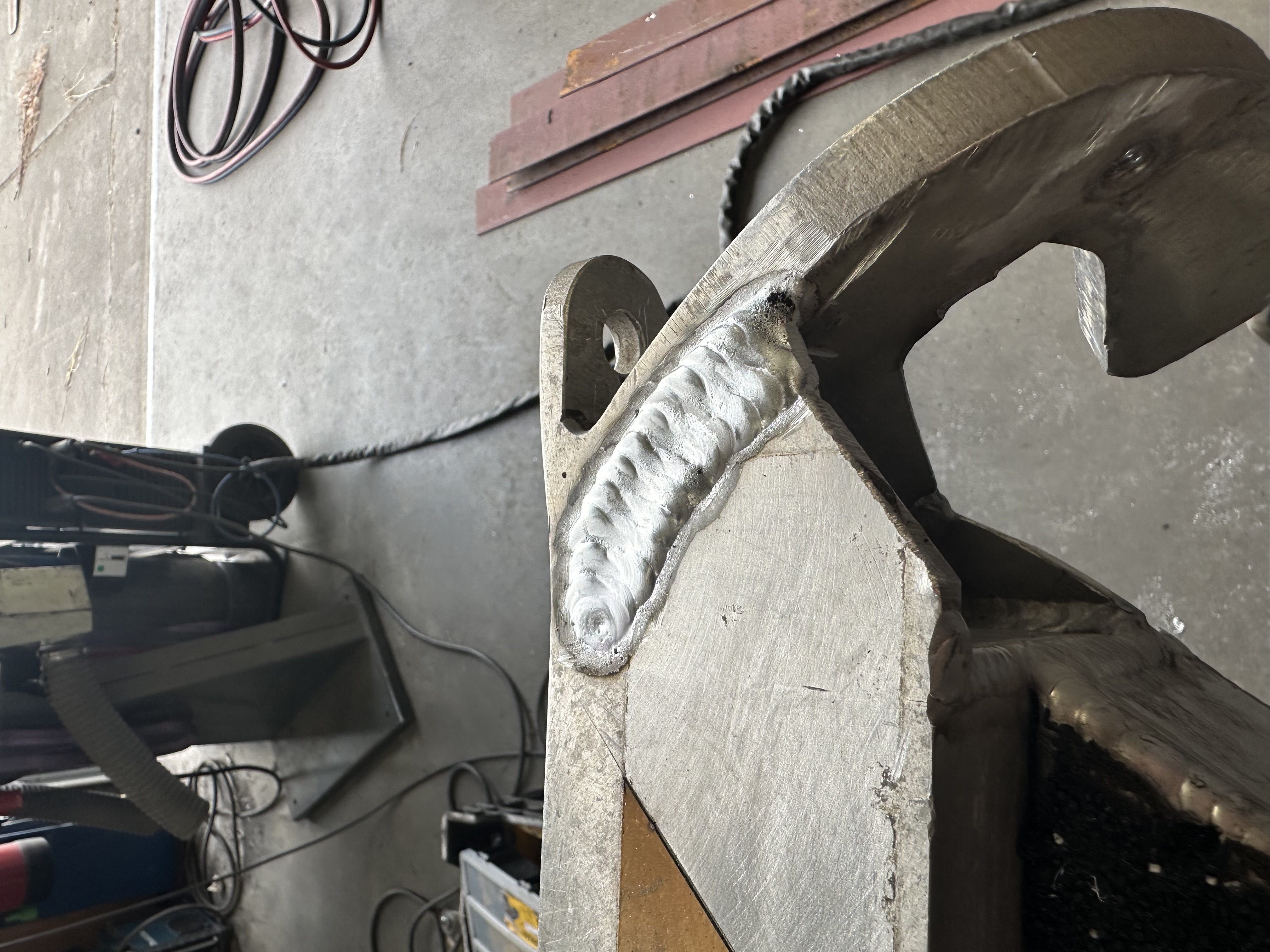 Beschadigd aluminium onderdeel